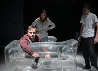 S-a pus în vânzare primul set de bilete pentru Festivalul Internațional de Teatru pentru Publicul Tânăr!
