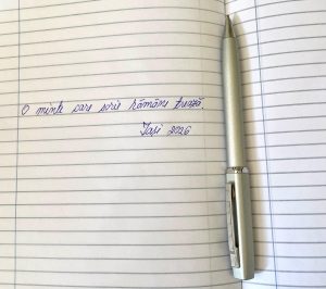 scrisul de mână: „O minte care scrie rămâne trează"